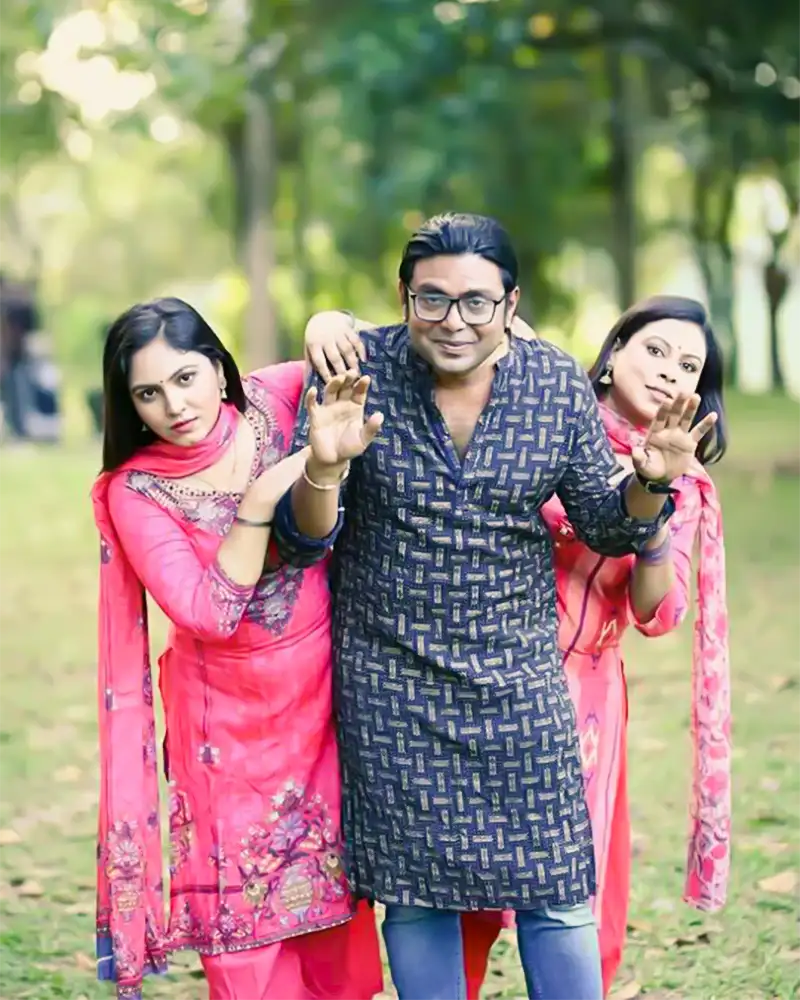 'Ukun Mukto Gram' Stars Arfan Ahmed