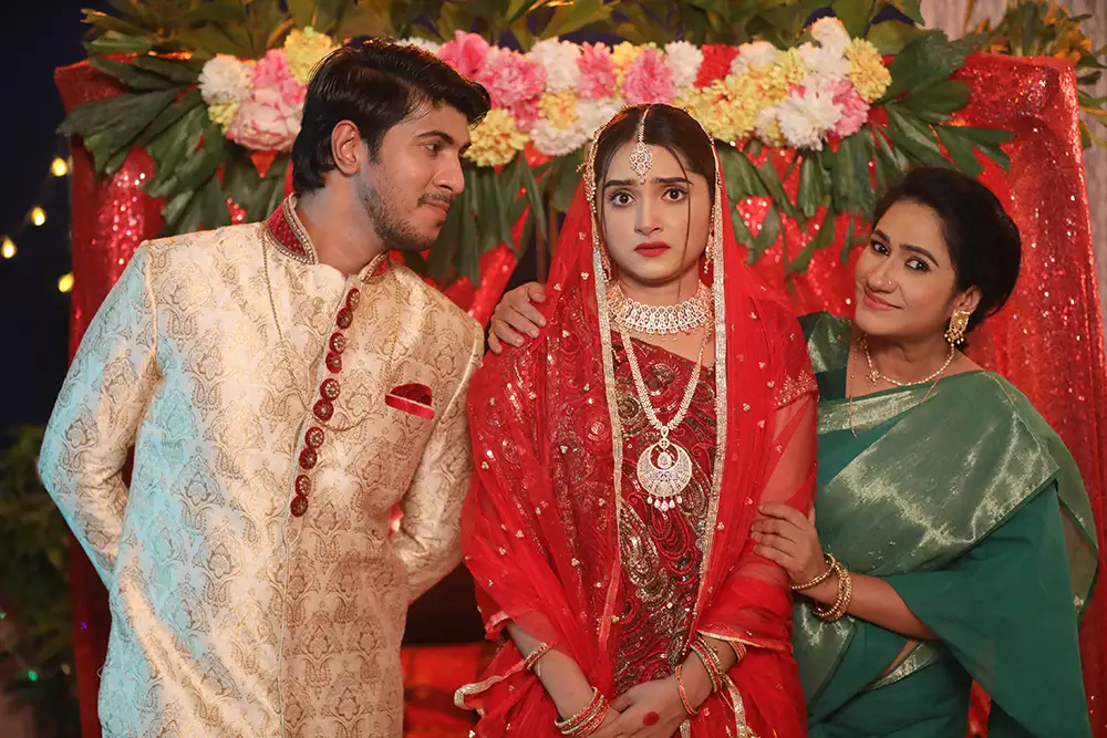 Tawsif Mahbub's 'Porir Moto Bou' Keya Payel